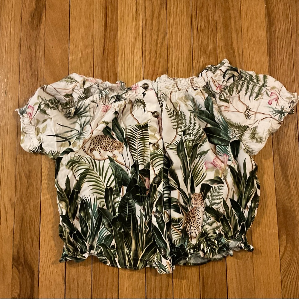 H&M Tropical Print Off-Shoulder Top. NWOT. Size 12.